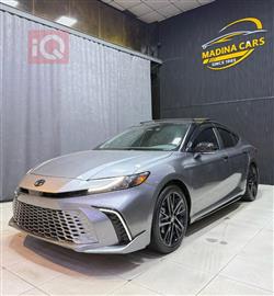 تۆیۆتا کامری